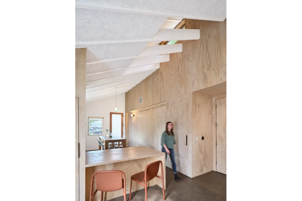 2901 e 2nd 5