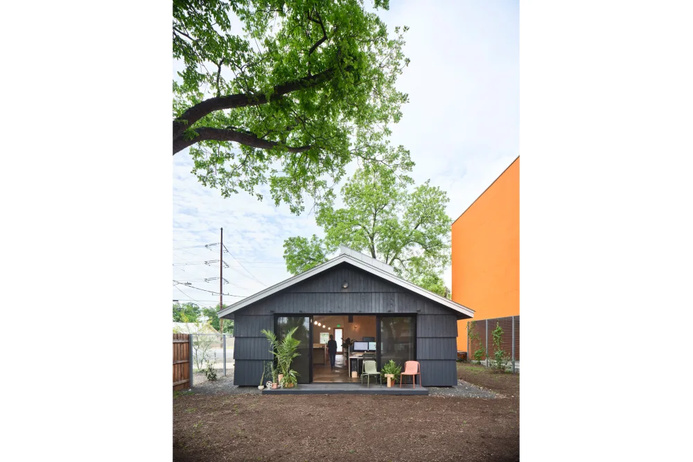 2901 e 2nd 6