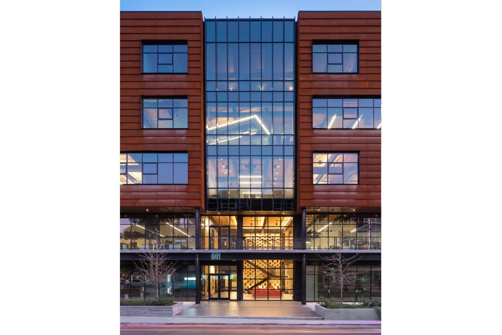 901 E 6th 3 1